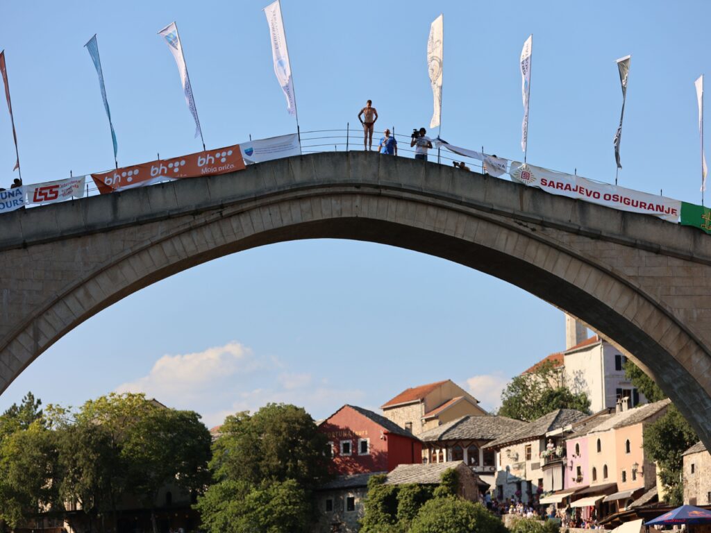 Višestoljetna tradicija i kulturna baština Završeni 458 skokovi sa