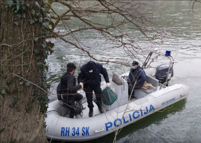 Migranti Una