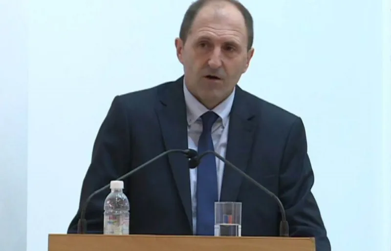 Bez naslova