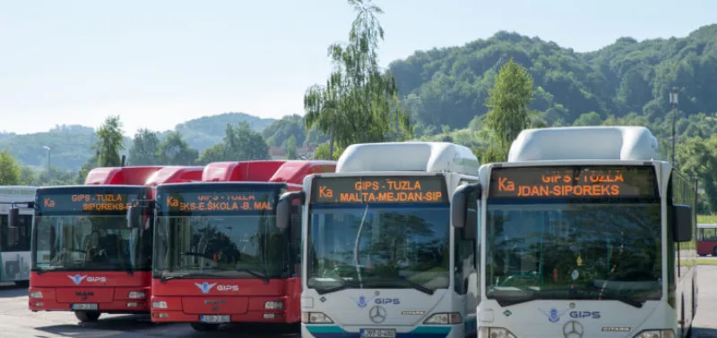Tuzla autobusi