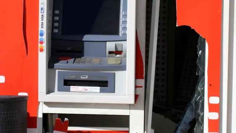 Bankomat pljacka