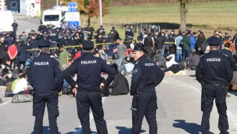 Policija usk