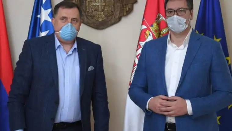 vucic dodik