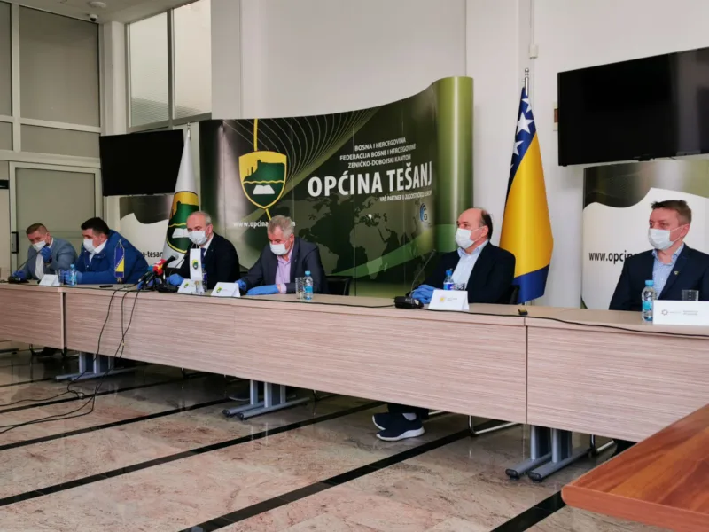 Tesanj press