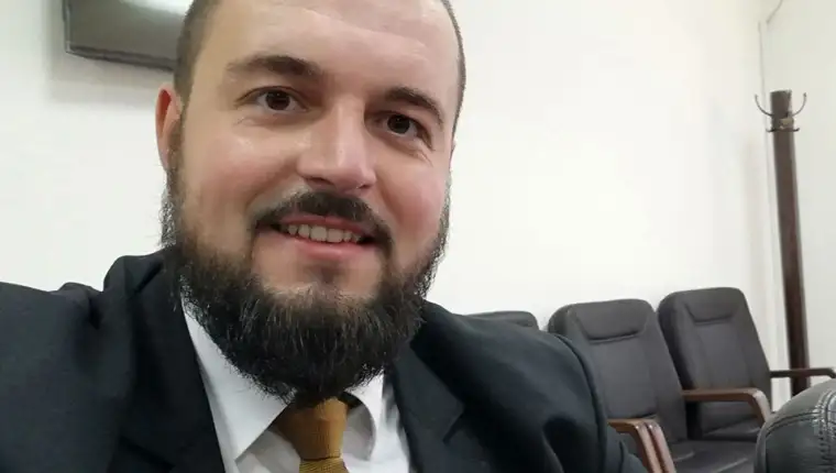 Haris mujezinovic