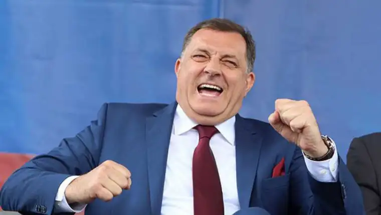 Milorad dodik smile 810x522 1