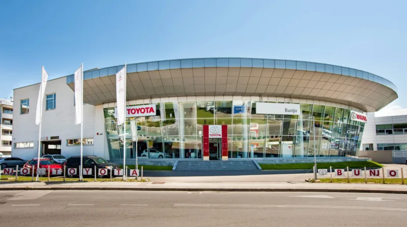 Toyota 01 scaled