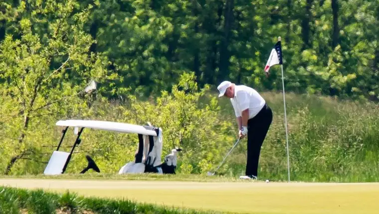 Trump golf