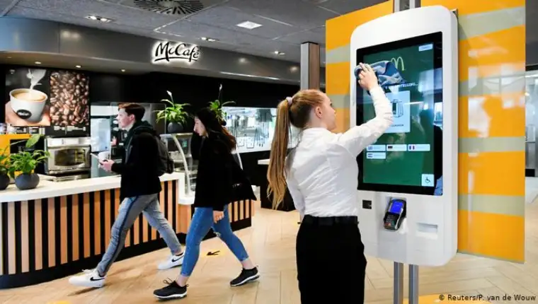 Mc Donalds restoran2