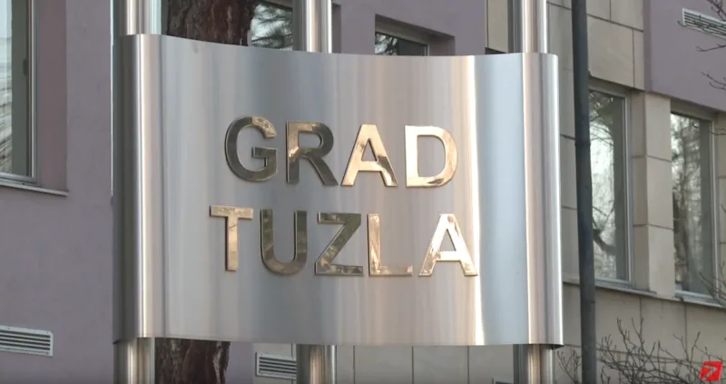 GRAD TUZLAAAA