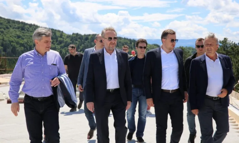 Skaka bakir i denis trebevic