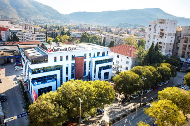 Unicredit bank1a