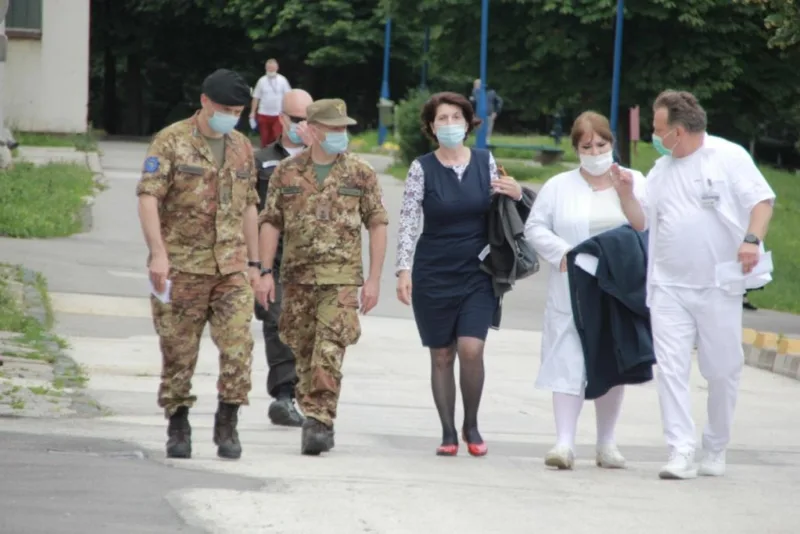 Italijanski doktori prilikom dolaska u KCUS