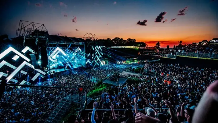 Dance-Arena-Sunrise