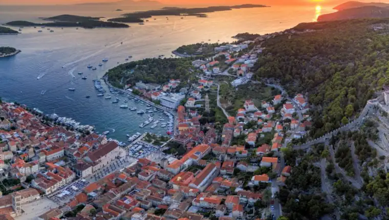 hvar
