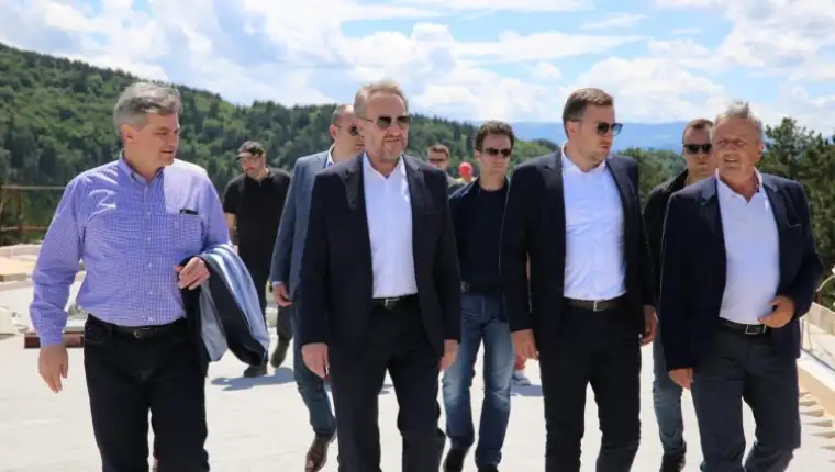 Skaka bakir i denis trebevic