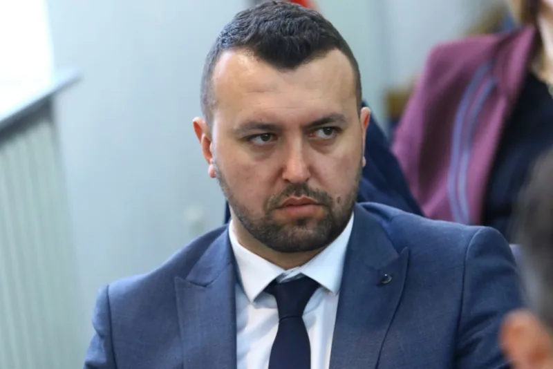 Adi kalem