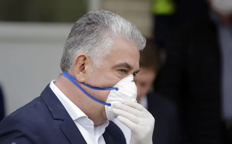 Nevenko Herceg rukavica maska