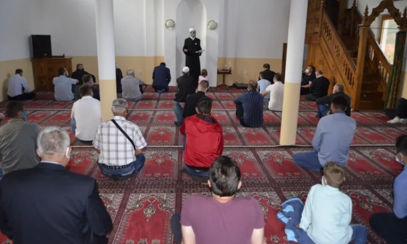 Srebrenica dzamija