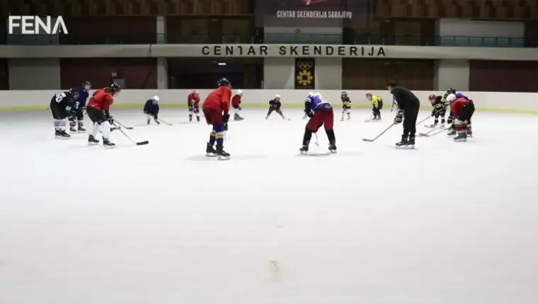 Hokej