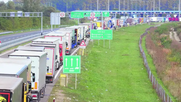 RAT ZBOG VOCA I POVRCA Srbija blokira hrvatski izvoz Tolusic poziva na sastanak u Zagreb 1024x552 1