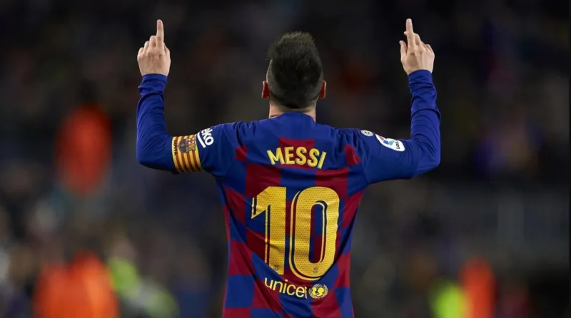 Messi44