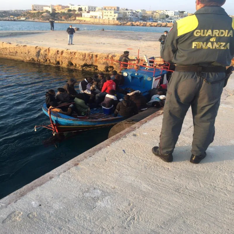 Sicilija migranti