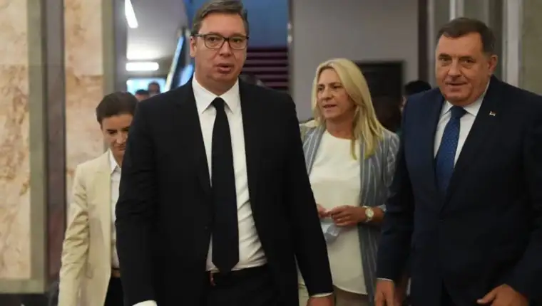Vucic dodik