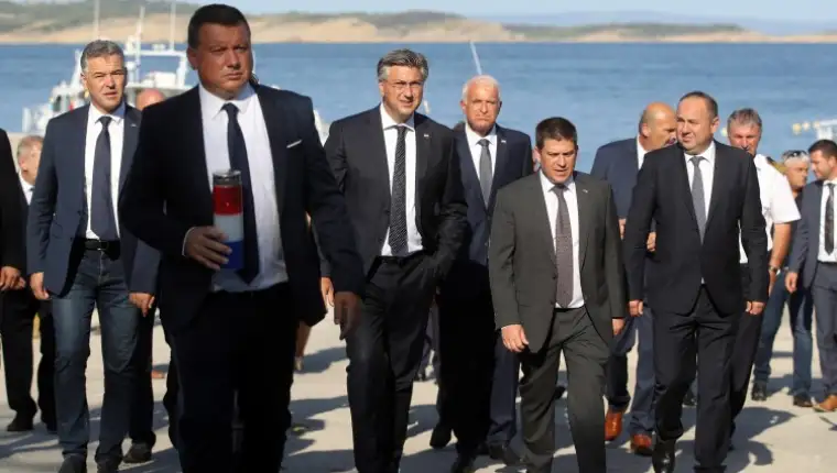 Plenkovic goli otok