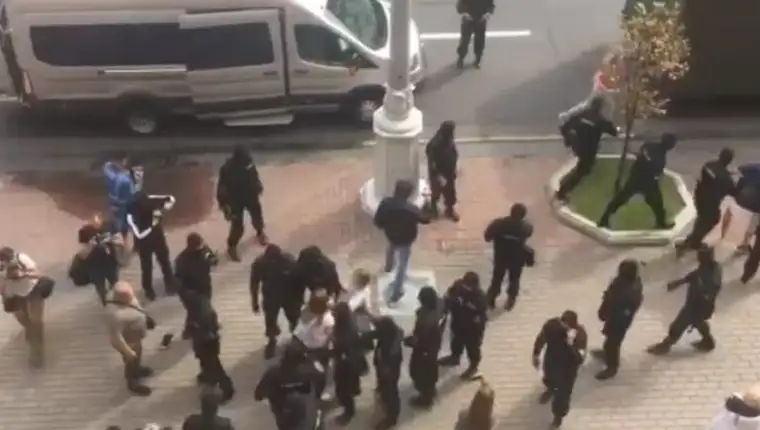 Minsk protesti23