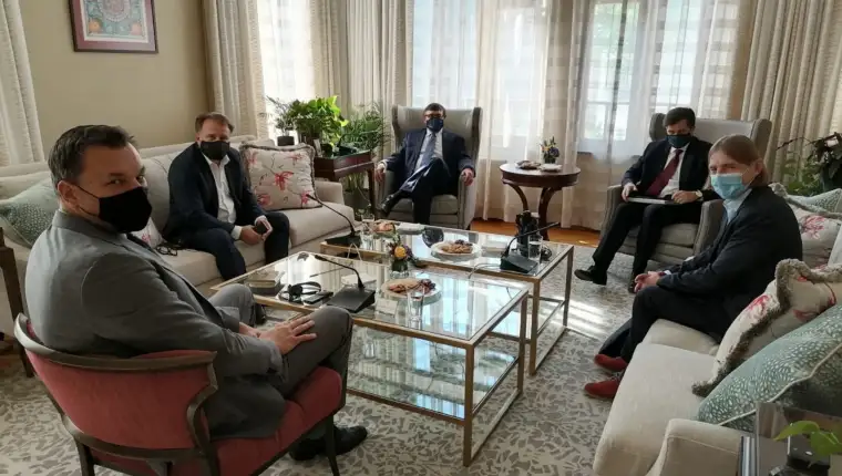 Cetvorka ambasada