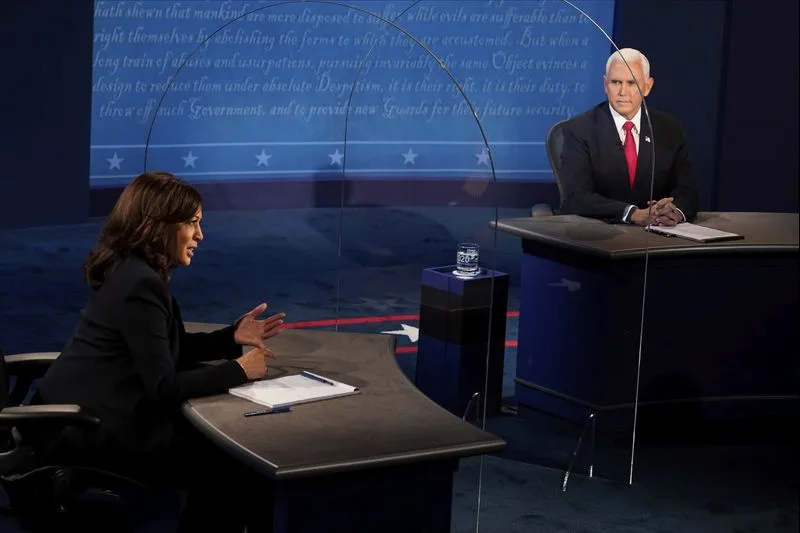 Harris pence debata