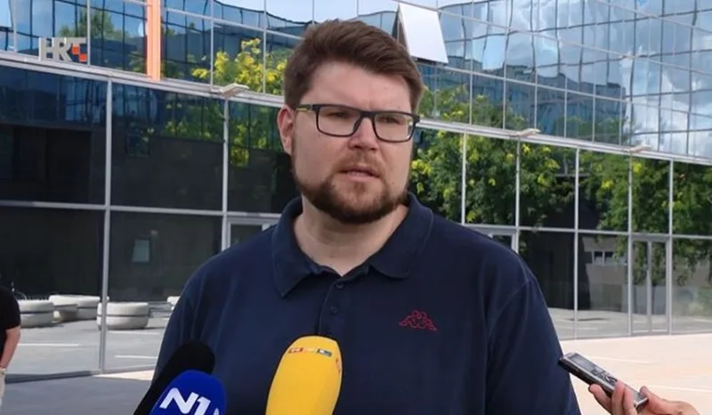 Pedja grbin