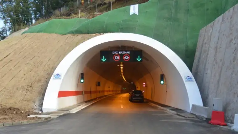 Tunel autoput