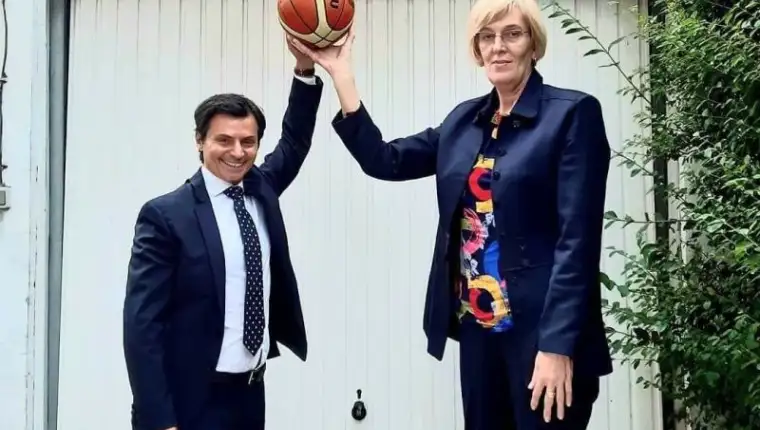 Minassi raza