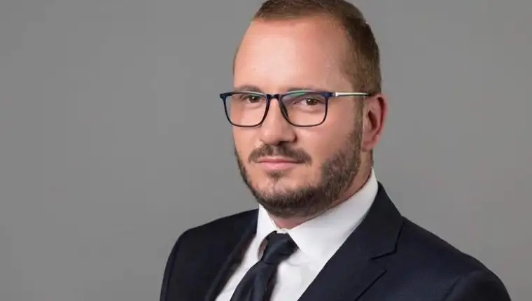 Adem olovcic1