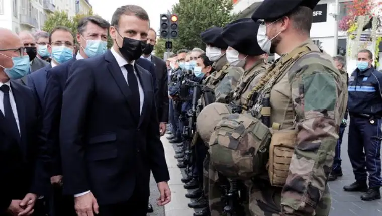 Macron nica
