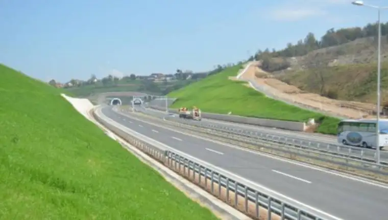 Saobracaj na autoputu a 1 krak petlje butila zatvoren autoput 11 5f16a325b2a60
