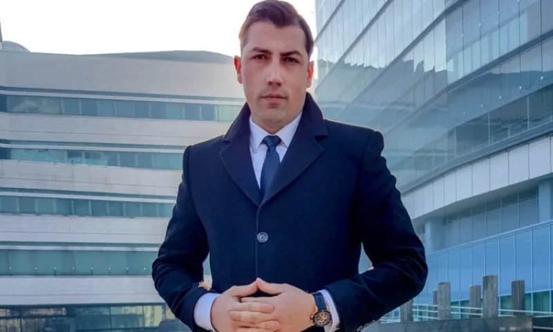 Haris plakalo3