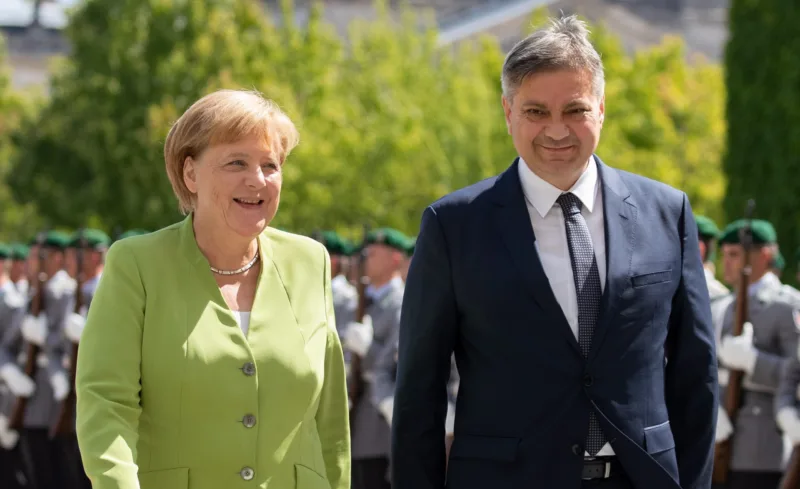 Denis i merkel scaled