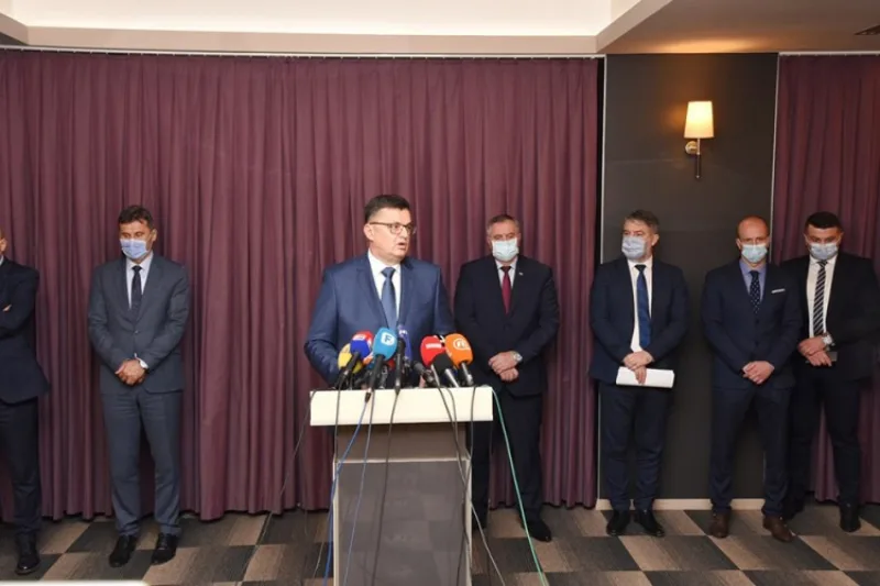 Zoran tegeltija