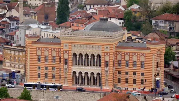 Vijecnica 13
