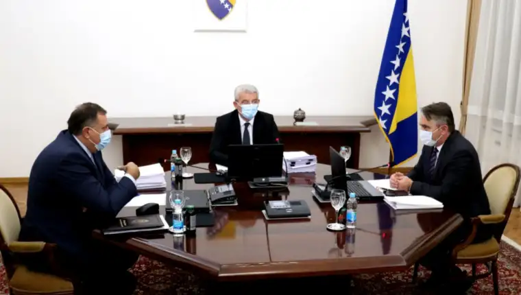 Dodik sefik komsic