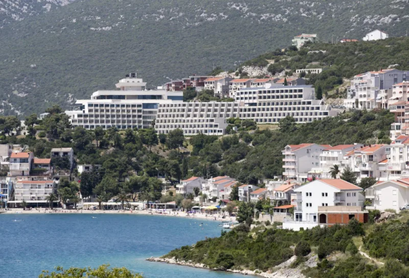 Grand hotel naum