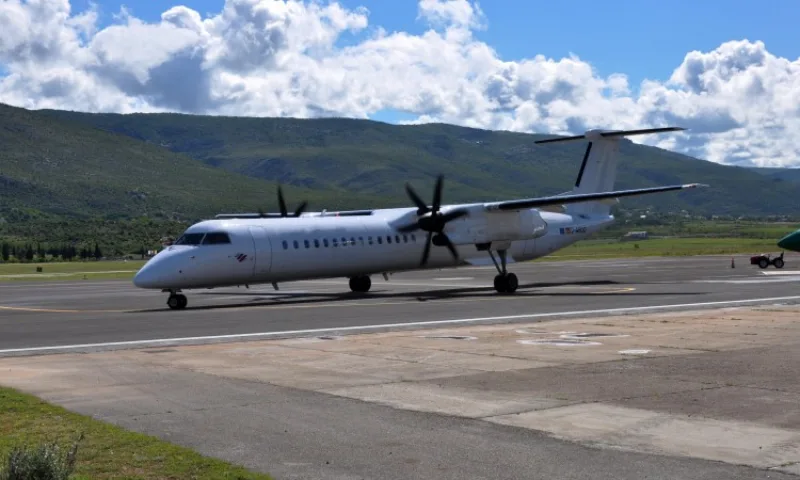 Montenegro airlines 1