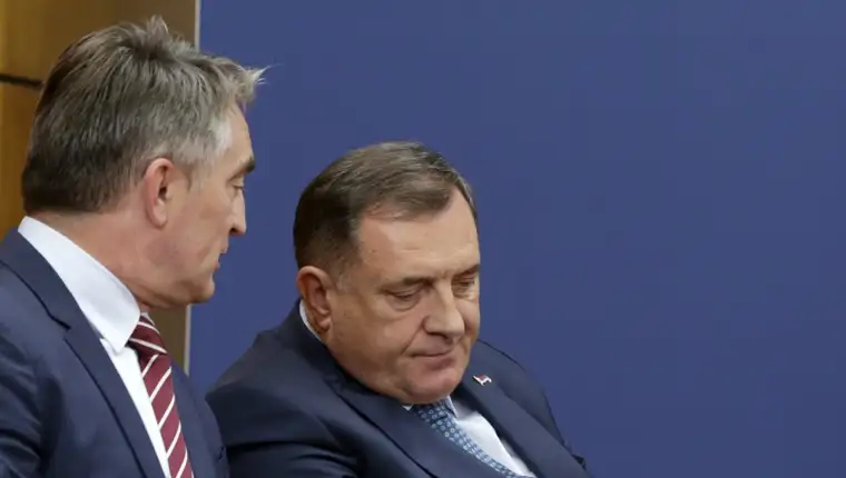 Komsic dodik