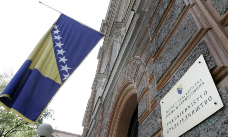 Zastave na pola koplja03