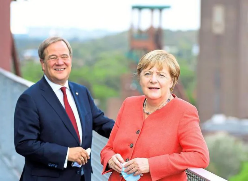 Merkel lascet