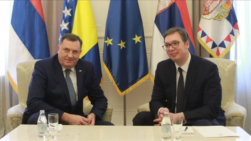 Dodik vucic1