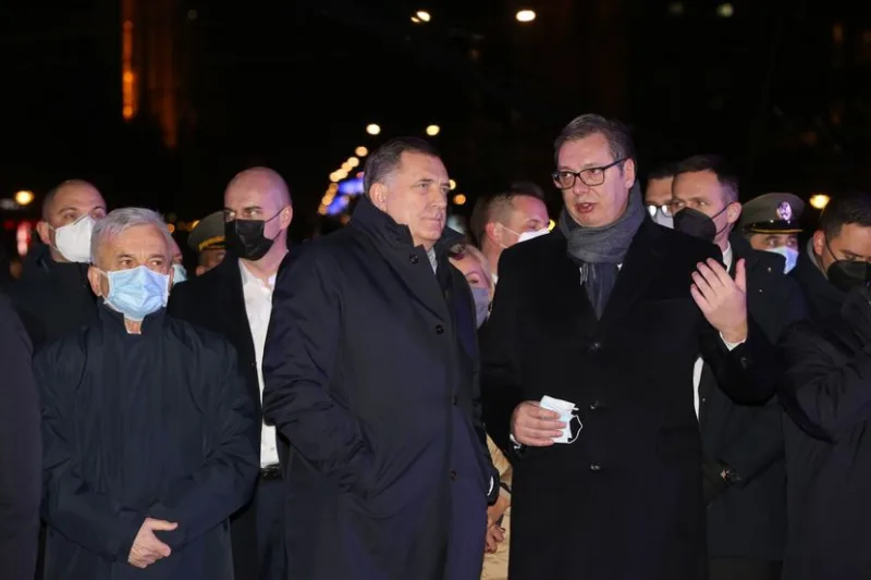 Vucic dodik 1